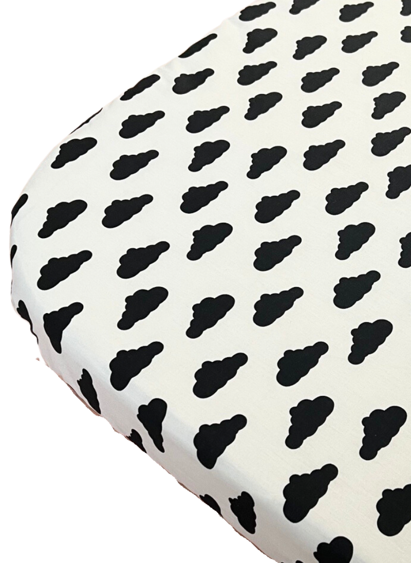 Простинка на резинці "Хмаринки чорні " велика